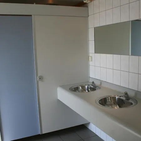 Kemp Shepherds Hut Oostvoorne