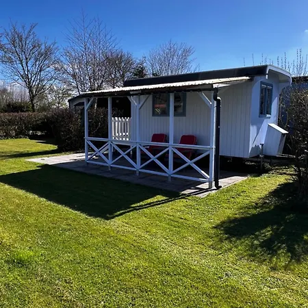 Shepherds Hut Campsite Oostvoorne