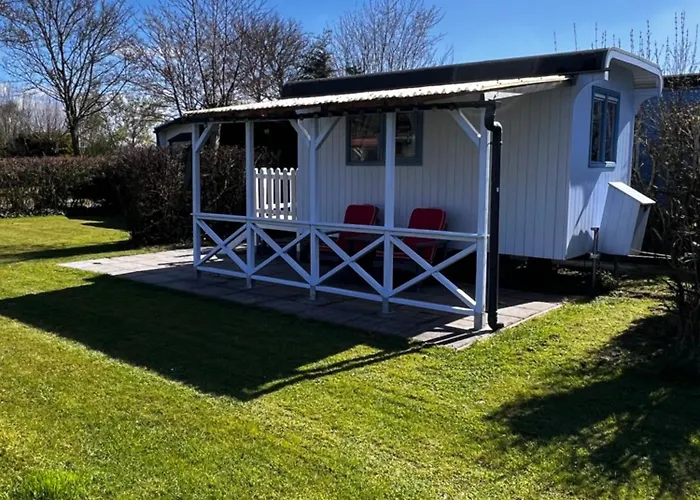 Shepherds Hut Camping Oostvoorne